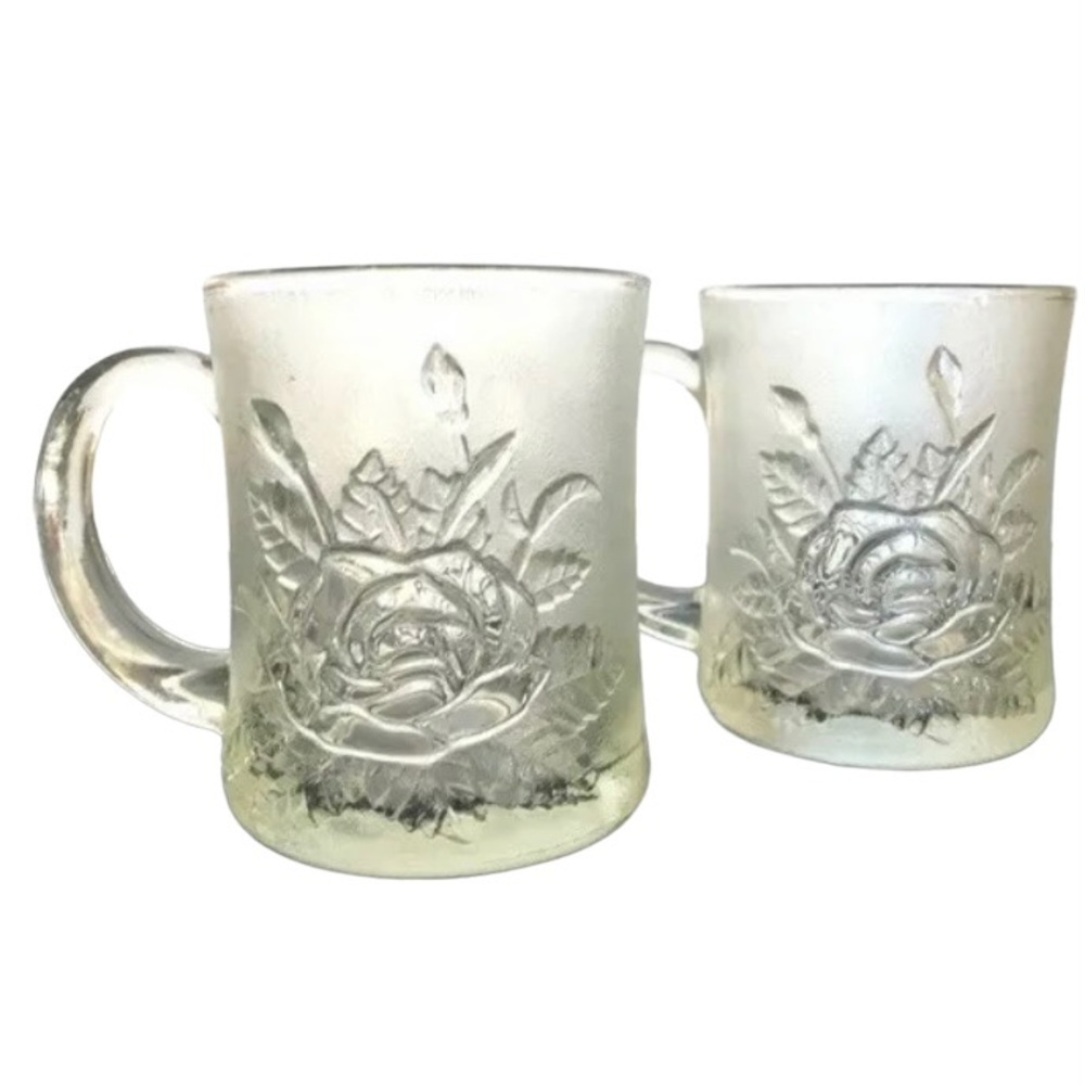 Pasari Livia Rose Relief Frosted Mugs